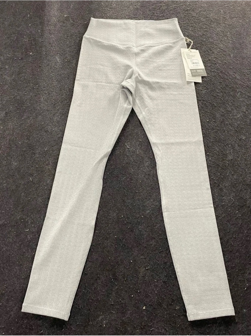 Vuori Textured Chilled Out Legging
Houndstooth small NWT retail 128